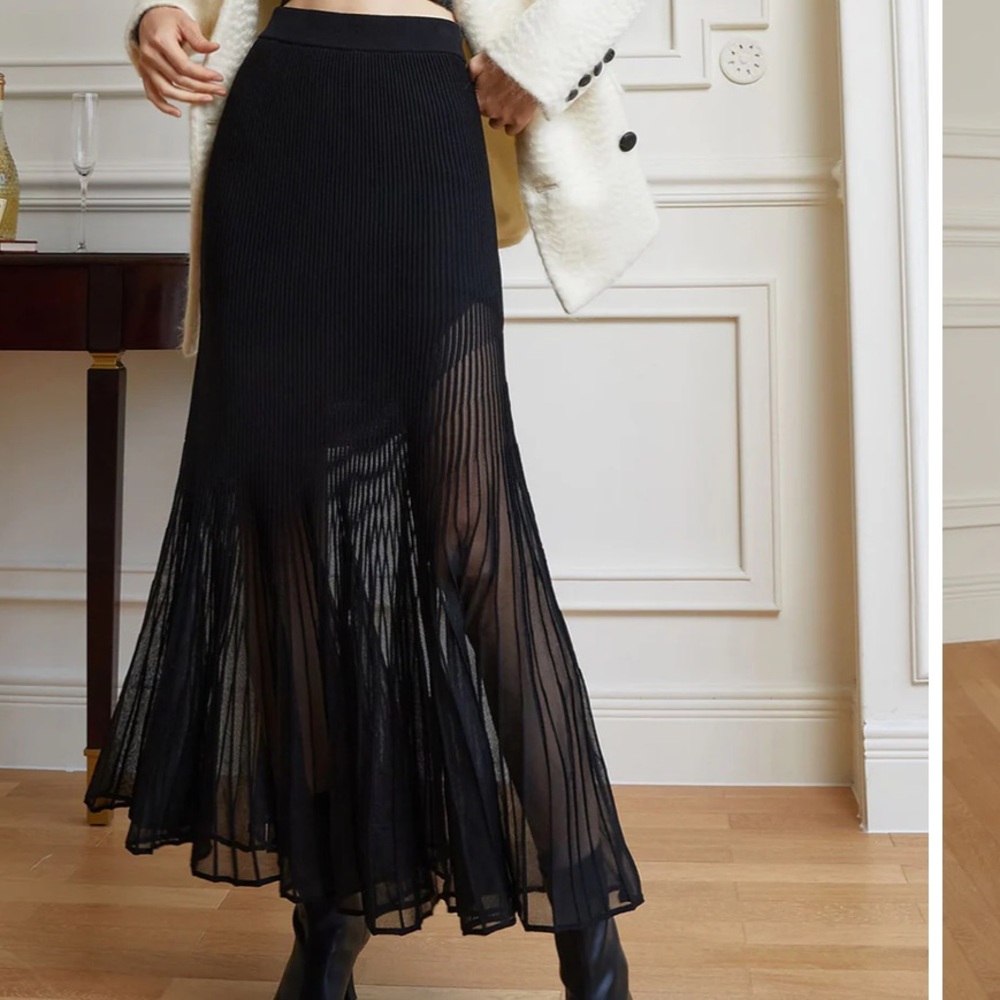COMMENSE BLACK MAXI SKIRT SIZE M